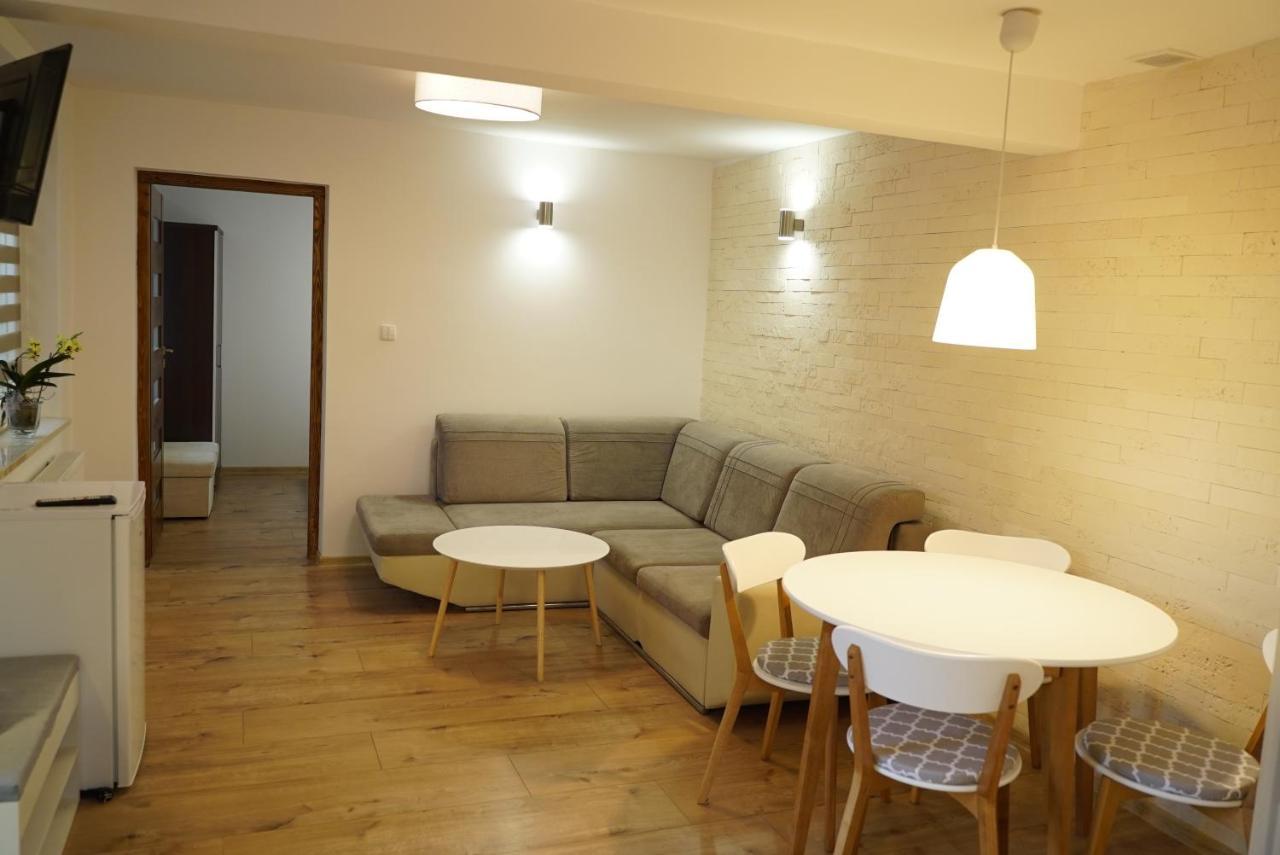 Apartament Naleczow Dom Pod Orzechami ภายนอก รูปภาพ