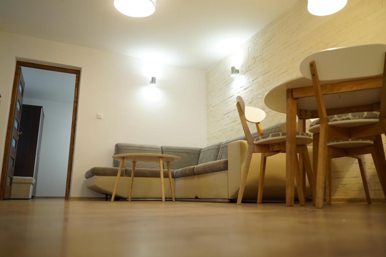 Apartament Naleczow Dom Pod Orzechami ภายนอก รูปภาพ